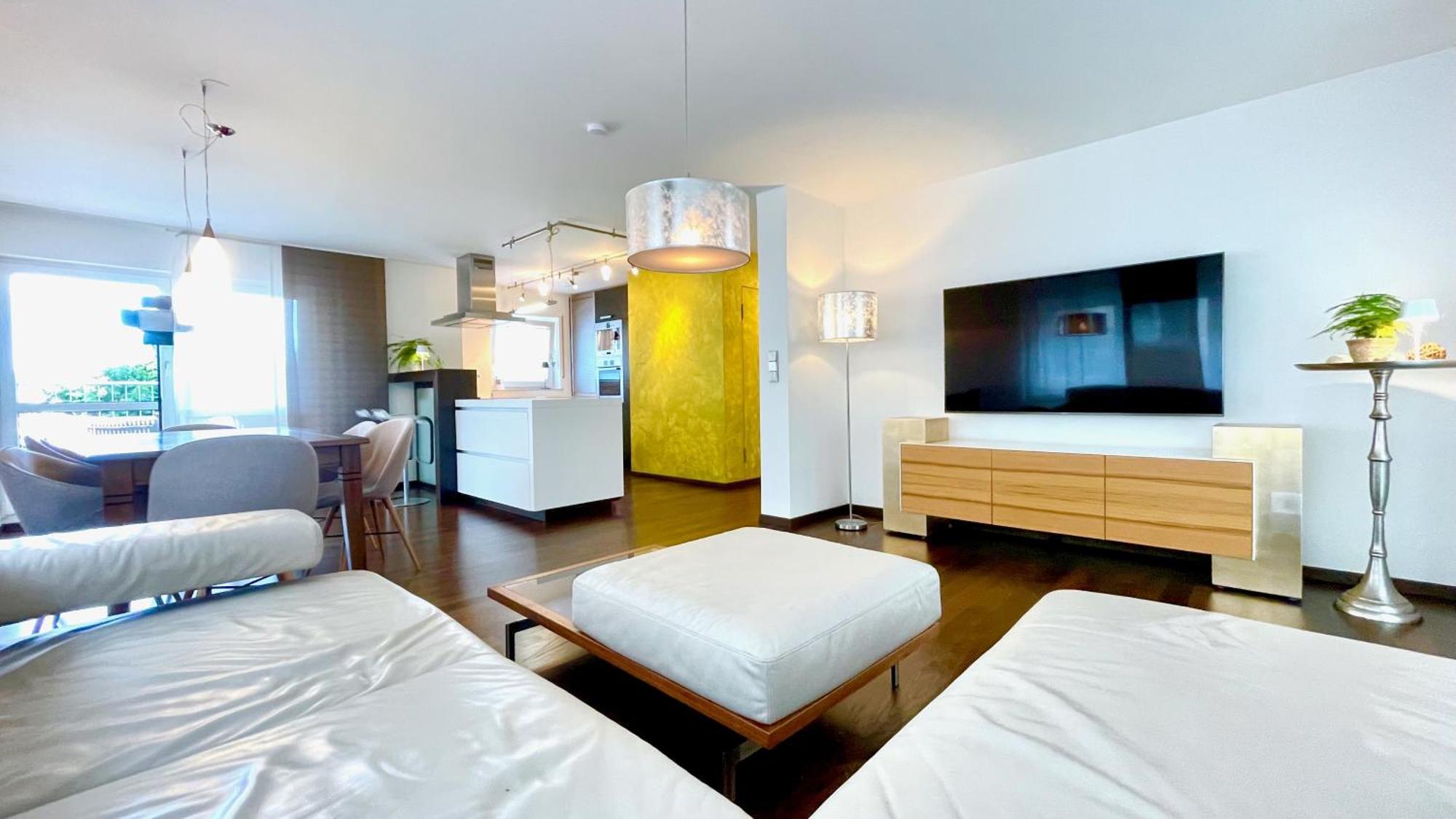 Ludwigshome Luxus - Zentral, Kostenloser Parkplatz, Terrasse Ludwigsburg Kültér fotó